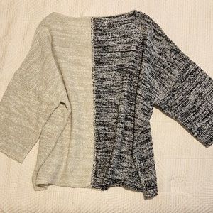 Two-Toned 3/4 Sleeved Sweater